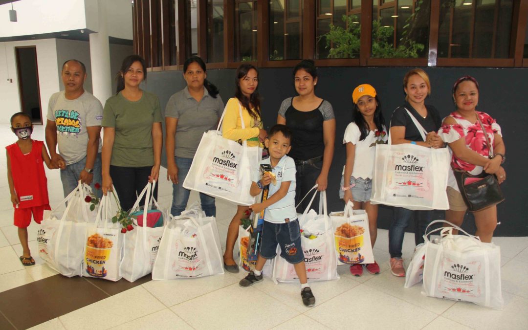 Moms of Cancer Champions Receive Gifts from Masflex Cookware and Kitchenware